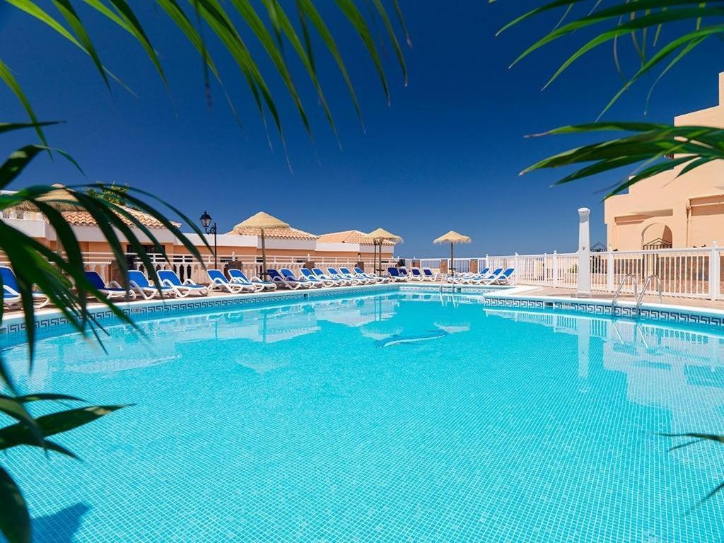 Mng-Apart Paradise Court Адехе Экстерьер фото
